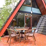 Pet-friendly Getaway * Stramproy