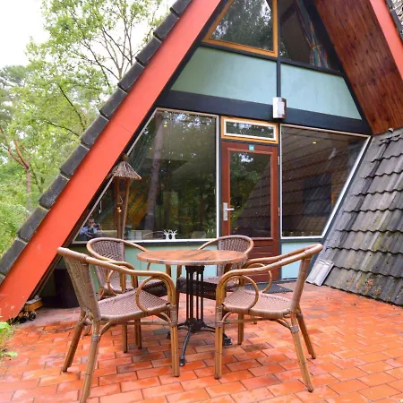 Tranquil In Limburg Amid A Forest Tatil Evi Stramproy